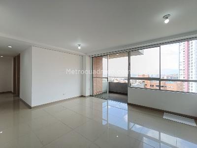 Apartamento de 3 alcobas en arriendo en Santa Maria De Los Angeles, Medellín, 96 m² · foto 4 de 18