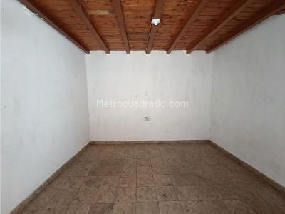 Casa de 4 alcobas en venta en La América, Medellín, 173 m² · foto 2 de 8