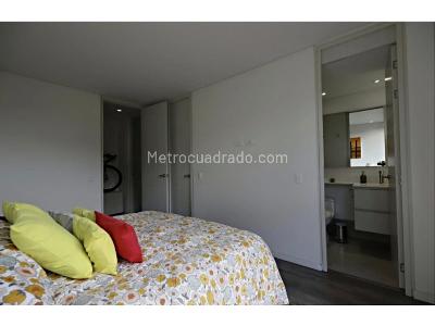 Apartamento de 2 alcobas en venta en Lalinde, Medellín, 94 m² · foto 8 de 12
