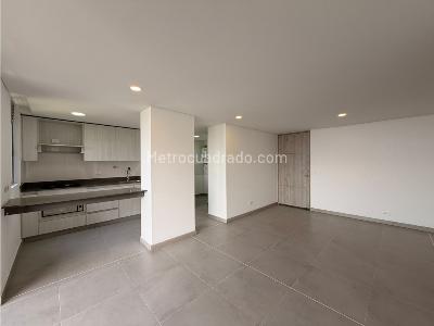Apartamento de 3 alcobas en venta en El Chingui, Envigado, 86 m² · foto 3 de 20