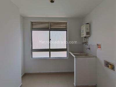 Apartamento de 3 alcobas en arriendo en Conquistadores, Medellín, 94 m² · foto 6 de 16