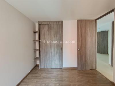 Apartamento de 3 alcobas en arriendo en Conquistadores, Medellín, 94 m² · foto 10 de 16