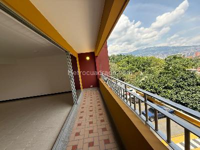 Apartamento de 3 alcobas en arriendo en La Castellana, Medellín, 150 m² · foto 9 de 20