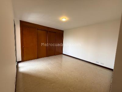 Apartamento de 3 alcobas en arriendo en La Castellana, Medellín, 150 m² · foto 15 de 20