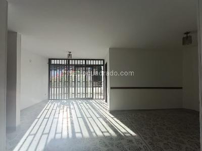 Casa de 4 alcobas en arriendo en Andalucia, Envigado, 160 m² · foto 4 de 20