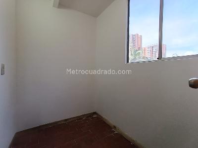 Apartamento de 2 alcobas en arriendo en Patio Bonito, Medellín, 83 m² · foto 11 de 14