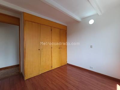 Apartamento de 2 alcobas en arriendo en Patio Bonito, Medellín, 83 m² · foto 9 de 14
