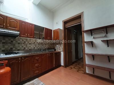 Casa de 2 alcobas en arriendo en Buenos Aires, Medellín, 120 m² · foto 2 de 19