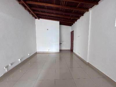 Apartamento de 2 alcobas en arriendo en Las Playas, Medellín, 67 m² · foto 2 de 15