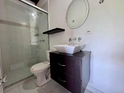 Apartamento de 2 alcobas en arriendo en Las Playas, Medellín, 67 m² · foto 8 de 15