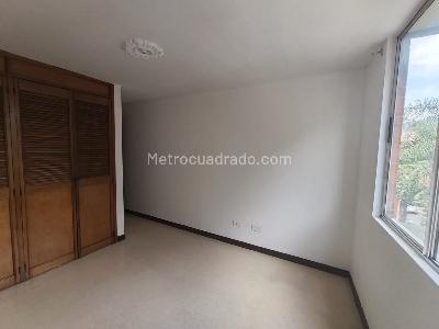 Apartamento de 3 alcobas en arriendo en San Bernardo, Medellín, 85 m² · foto 4 de 20