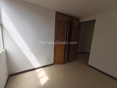 Apartamento de 3 alcobas en arriendo en San Bernardo, Medellín, 85 m² · foto 6 de 20
