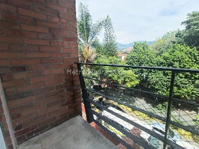 Apartamento de 3 alcobas en arriendo en San Bernardo, Medellín, 85 m² · foto 15 de 20