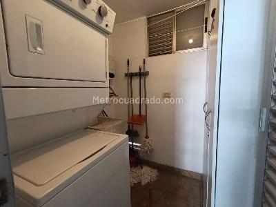 Apartamento de 2 alcobas en arriendo en El Tesoro, Medellín, 117 m² · foto 7 de 15