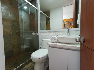 Apartamento de 2 alcobas en arriendo en El Tesoro, Medellín, 117 m² · foto 8 de 15
