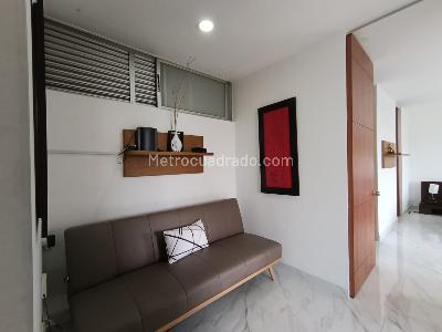 Apartamento de 2 alcobas en arriendo en El Tesoro, Medellín, 117 m² · foto 9 de 15