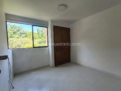Apartamento de 2 alcobas en arriendo en El Campestre La Frontera, Medellín, 80 m² · foto 11 de 12