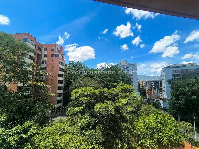 Apartamento de 2 alcobas en arriendo en El Campestre La Frontera, Medellín, 80 m² · foto 1 de 12