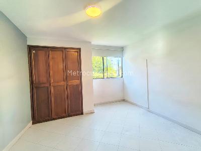 Apartamento de 2 alcobas en arriendo en El Campestre La Frontera, Medellín, 80 m² · foto 9 de 12