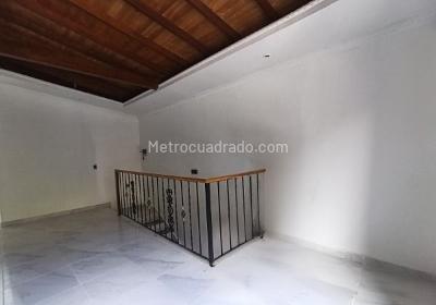 Casa de 5 alcobas en arriendo en Barrio Mesa Envigado, Envigado, 90 m² · foto 4 de 18