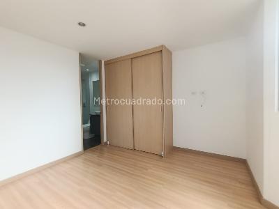 Apartamento de 2 alcobas en arriendo en La Visitacion Los Gonzalez, Medellín, 78 m² · foto 11 de 12