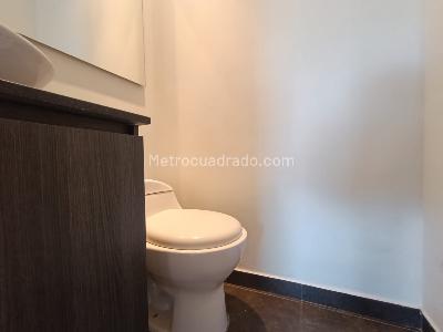 Apartamento de 2 alcobas en arriendo en La Visitacion Los Gonzalez, Medellín, 78 m² · foto 8 de 12