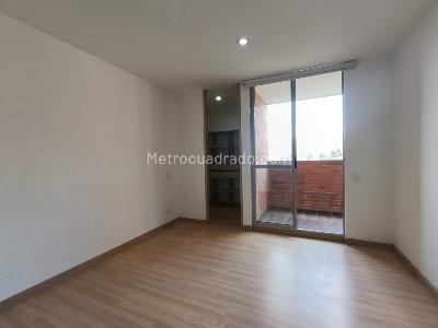 Apartamento de 2 alcobas en arriendo en La Visitacion Los Gonzalez, Medellín, 78 m² · foto 9 de 12