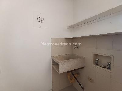 Apartamento de 1 alcoba en arriendo en La Aguacatala, Medellín, 49 m² · foto 5 de 13