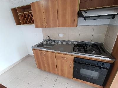 Apartamento de 1 alcoba en arriendo en Los Colores, Medellín, 45 m² · foto 8 de 17