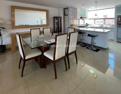 Apartamento de 2 alcobas en arriendo en Loma De Los Parra, Medellín, 130 m² · foto 1 de 9
