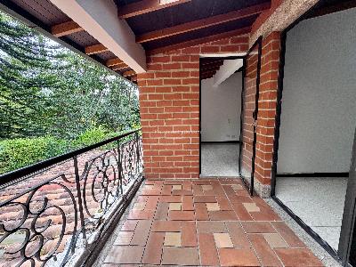 Casa de 4 alcobas en arriendo en Loma De Las Brujas, Envigado, 189 m² · foto 18 de 20