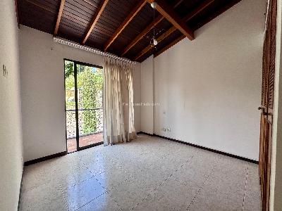 Casa de 4 alcobas en arriendo en Loma De Las Brujas, Envigado, 189 m² · foto 19 de 20