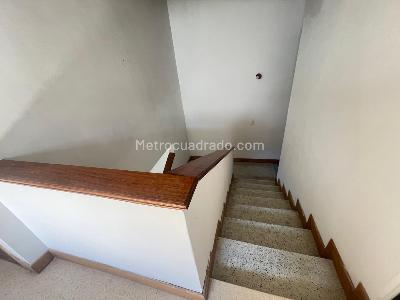 Casa de 5 alcobas en arriendo en Los Colores, Medellín, 500 m² · foto 11 de 20