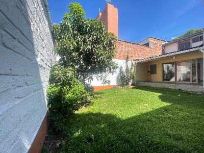 Casa de 5 alcobas en arriendo en Los Colores, Medellín, 500 m² · foto 16 de 20