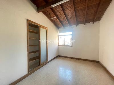 Casa de 5 alcobas en arriendo en Los Colores, Medellín, 500 m² · foto 8 de 20