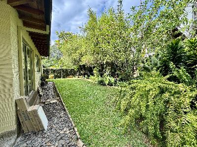 Casa de 3 alcobas en arriendo en San Lucas, Medellín, 312 m² · foto 12 de 20