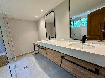 Casa de 3 alcobas en arriendo en San Lucas, Medellín, 312 m² · foto 19 de 20