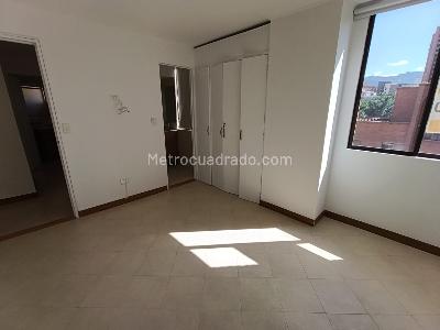 Apartamento de 3 alcobas en arriendo en Laureles Medellin, Medellín, 127 m² · foto 10 de 15