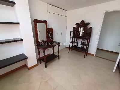 Apartamento de 3 alcobas en arriendo en Laureles Medellin, Medellín, 127 m² · foto 8 de 15