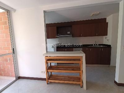 Apartamento de 2 alcobas en arriendo en Cumbres, Envigado, 85 m² · foto 2 de 15