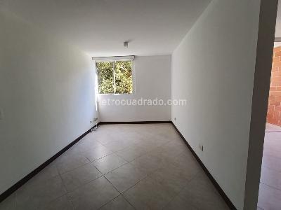 Apartamento de 2 alcobas en arriendo en Cumbres, Envigado, 85 m² · foto 8 de 15