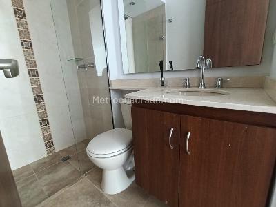 Apartamento de 2 alcobas en arriendo en Cumbres, Envigado, 85 m² · foto 9 de 15