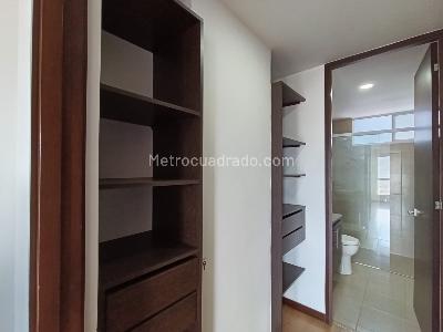 Apartamento de 1 alcoba en arriendo en Las Palmas Medellin, Medellín, 56 m² · foto 10 de 14
