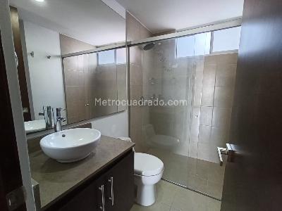 Apartamento de 1 alcoba en arriendo en Las Palmas Medellin, Medellín, 56 m² · foto 11 de 14