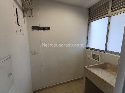 Apartamento de 1 alcoba en arriendo en Las Palmas Medellin, Medellín, 56 m² · foto 4 de 14