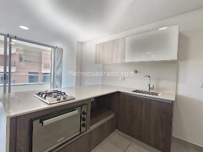 Apartamento de 1 alcoba en arriendo en Ciudad Del Rio, Medellín, 57 m² · foto 2 de 14