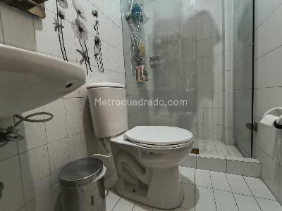 Casa de 5 alcobas en arriendo en La Florida El Poblado, Medellín, 300 m² · foto 14 de 20