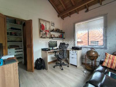 Casa de 5 alcobas en arriendo en La Florida El Poblado, Medellín, 300 m² · foto 15 de 20