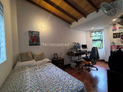 Casa de 5 alcobas en arriendo en La Florida El Poblado, Medellín, 300 m² · foto 19 de 20