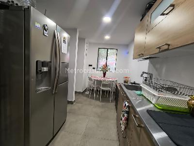 Casa de 5 alcobas en arriendo en La Florida El Poblado, Medellín, 300 m² · foto 6 de 20